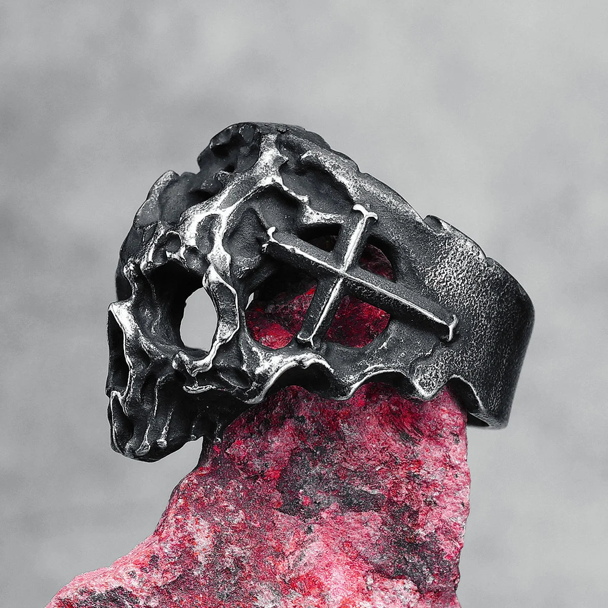 Sanctum Noire Skull ring