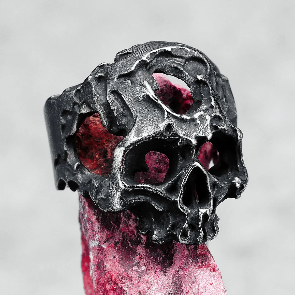 Sanctum Noire Skull ring