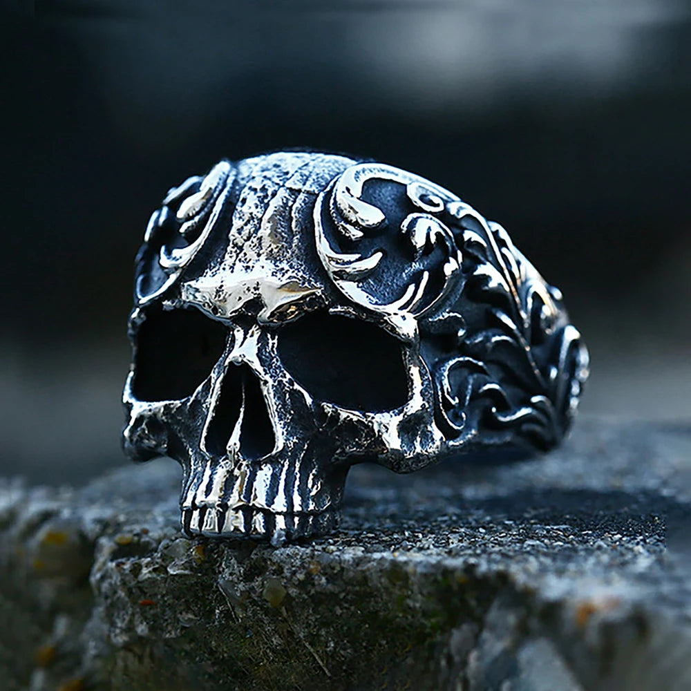Thornmark Skull Ring
